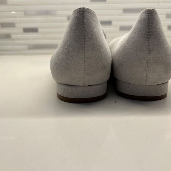 Size 7 Naturalizer light blue/grey flats - Picture 3 of 6